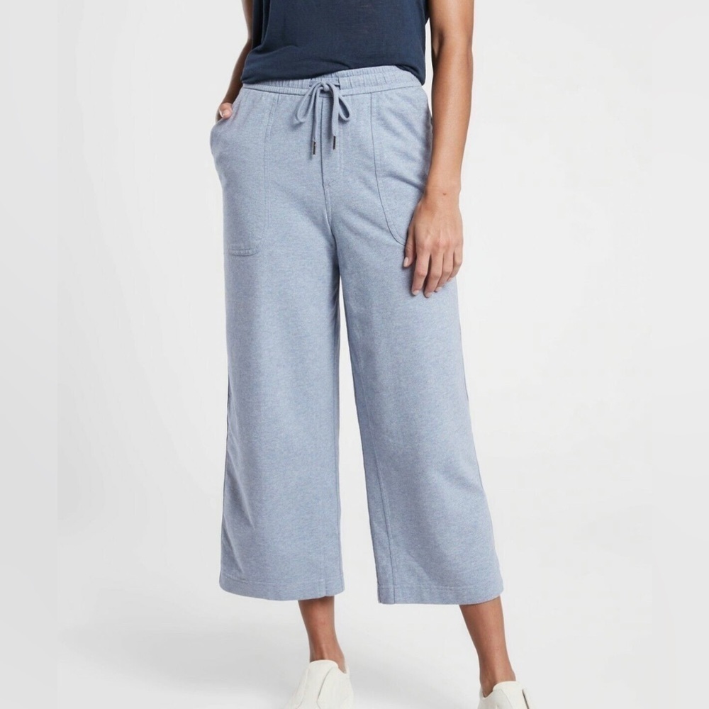 Athleta Farallon Heathered Wide Leg Crop Light Blue Athleisure Cotton Pants 2